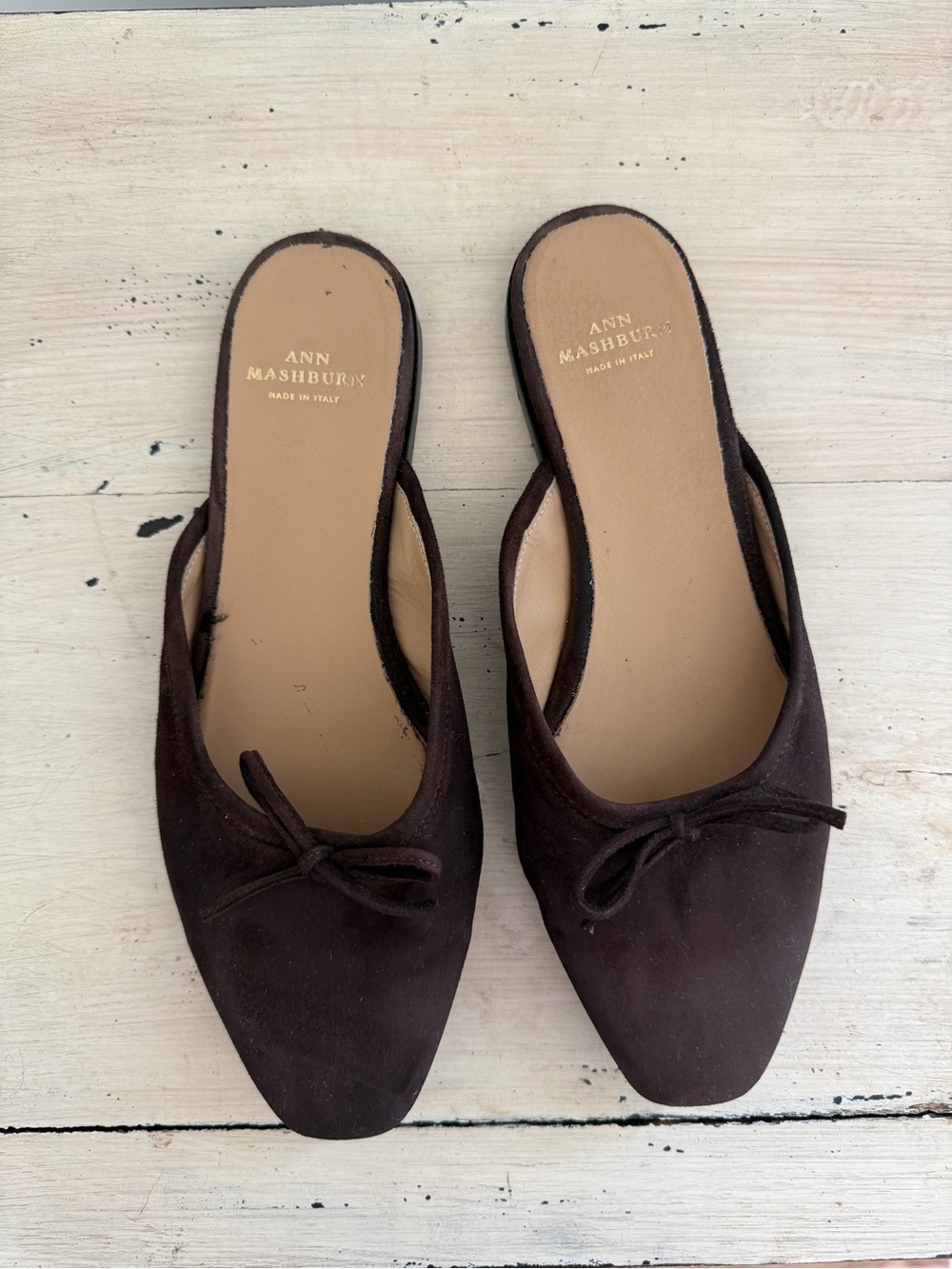 ANN MASHBURN Joy Mule in chocolate suede